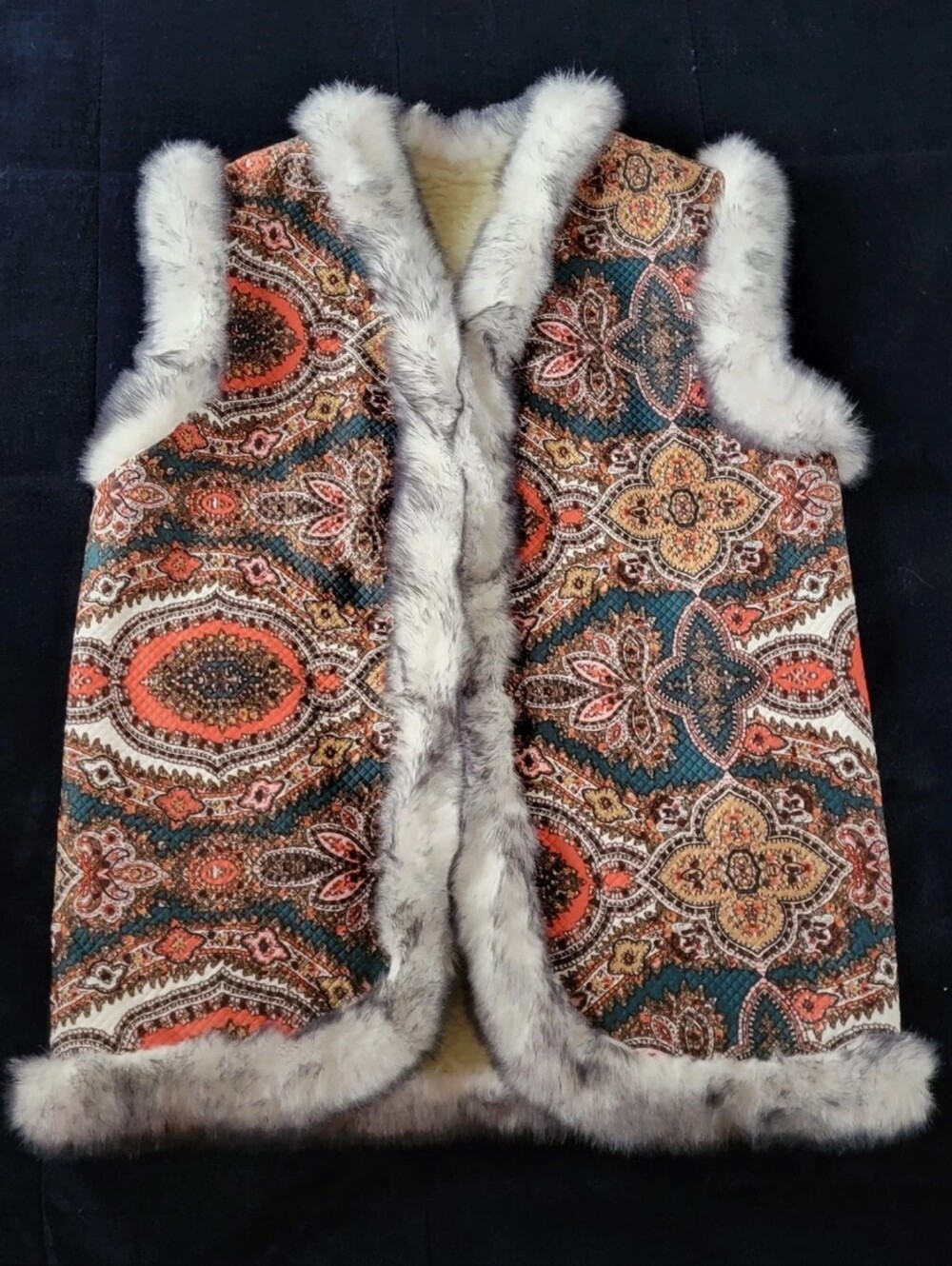 New Faux Fur-Trimmed Patterned Women Vest S M Multicolor Fleece Lined Polyester